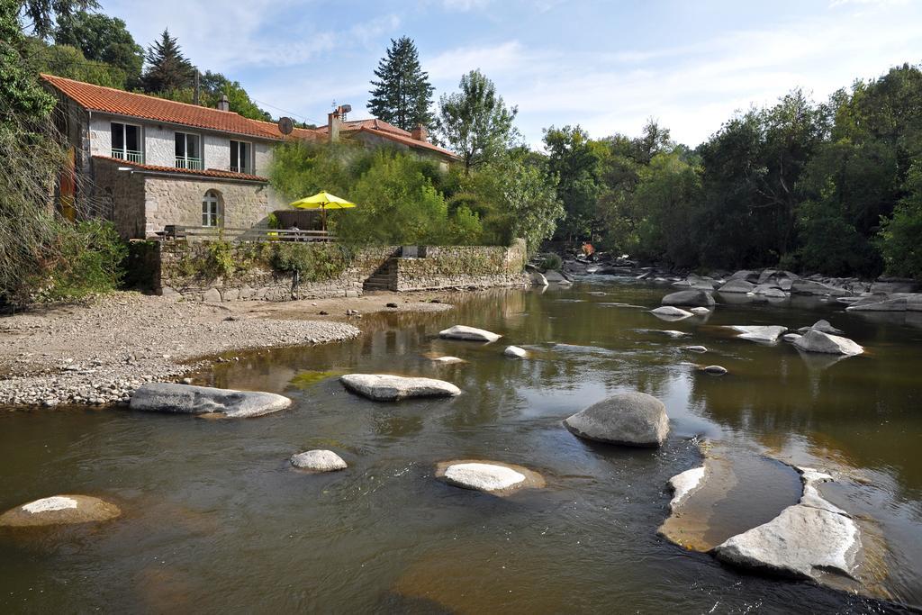 Gîte proche Puy du Fou Mortagne-sur-Sevre Zimmer foto